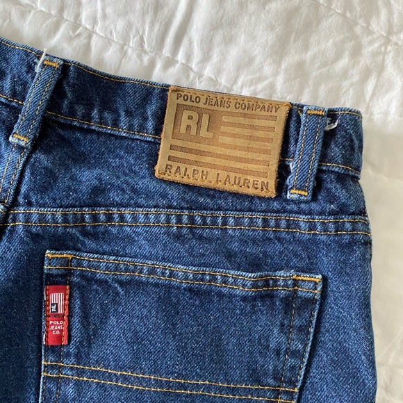 Weekender Short - Picture 4 of 4